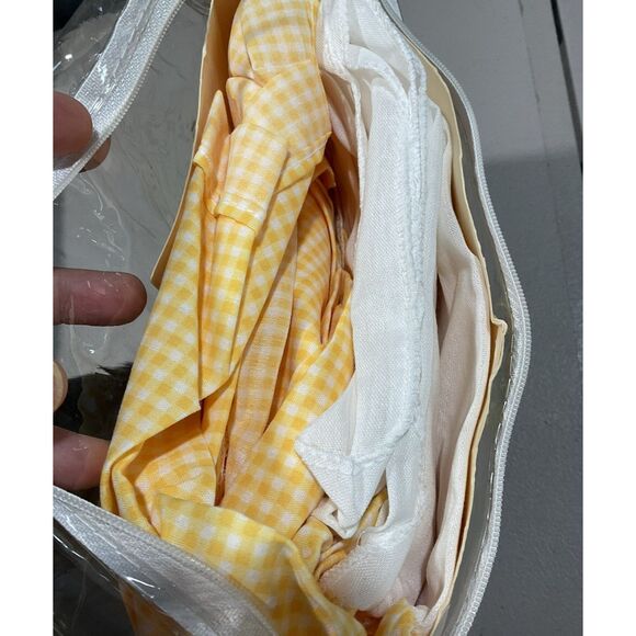 Vintage 1995 Garden Estates Gingham Bed Skirt - Picture 5 of 5